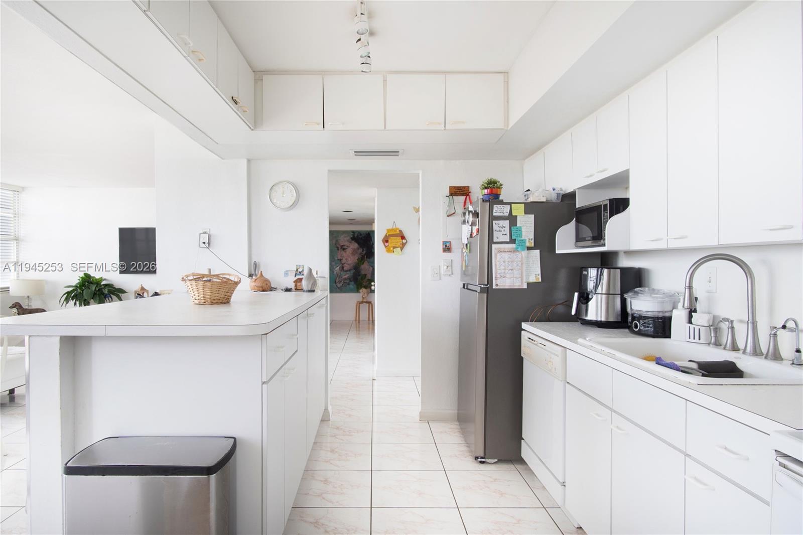 11930 N Bayshore Dr #609 North Miami, FL 33181