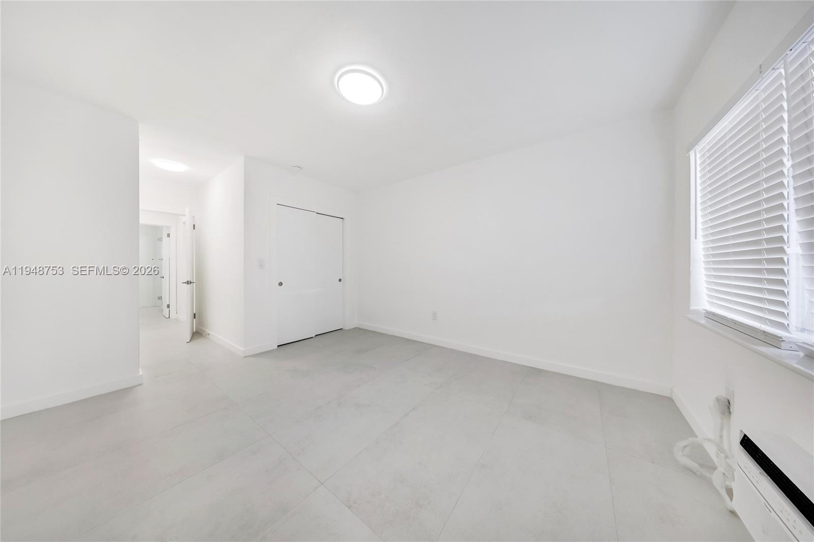 6930 Rue Versailles #10 Miami Beach, FL 33141