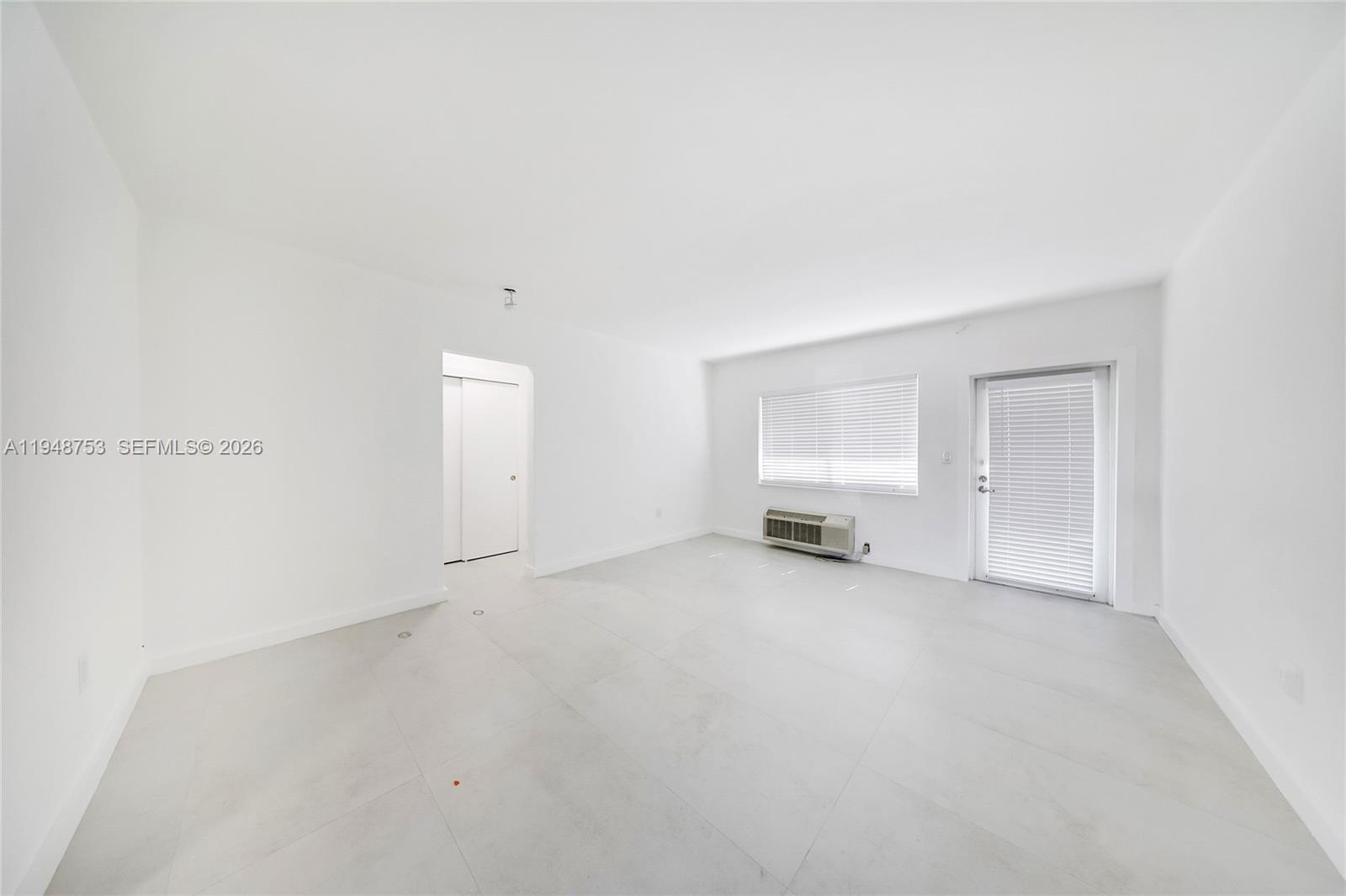 6930 Rue Versailles #10 Miami Beach, FL 33141