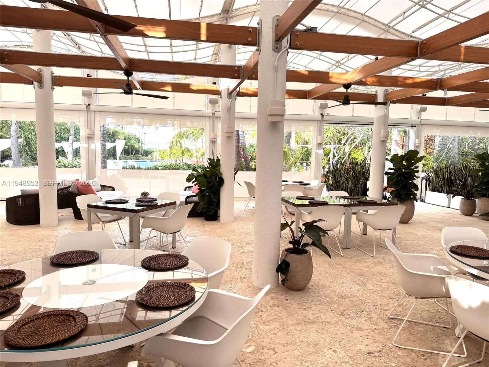 1000 S Pointe Dr #308 Miami Beach, FL 33139