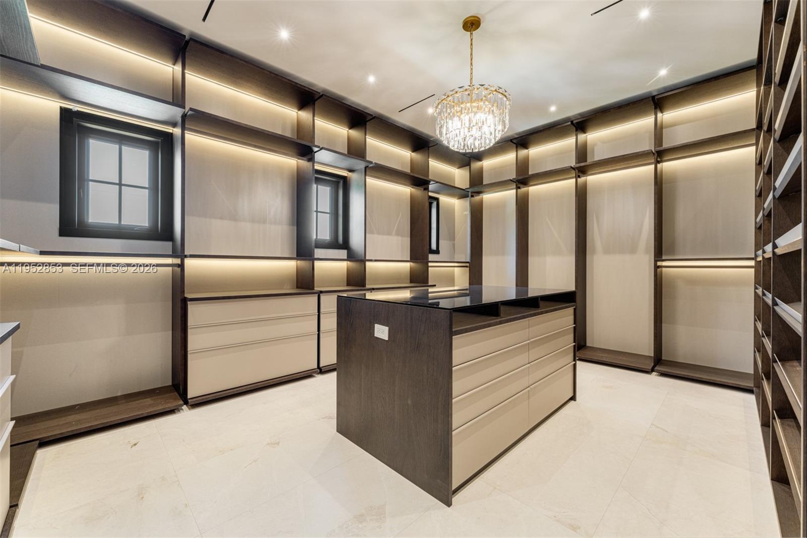 5901 SW 107th St Pinecrest, FL 33156