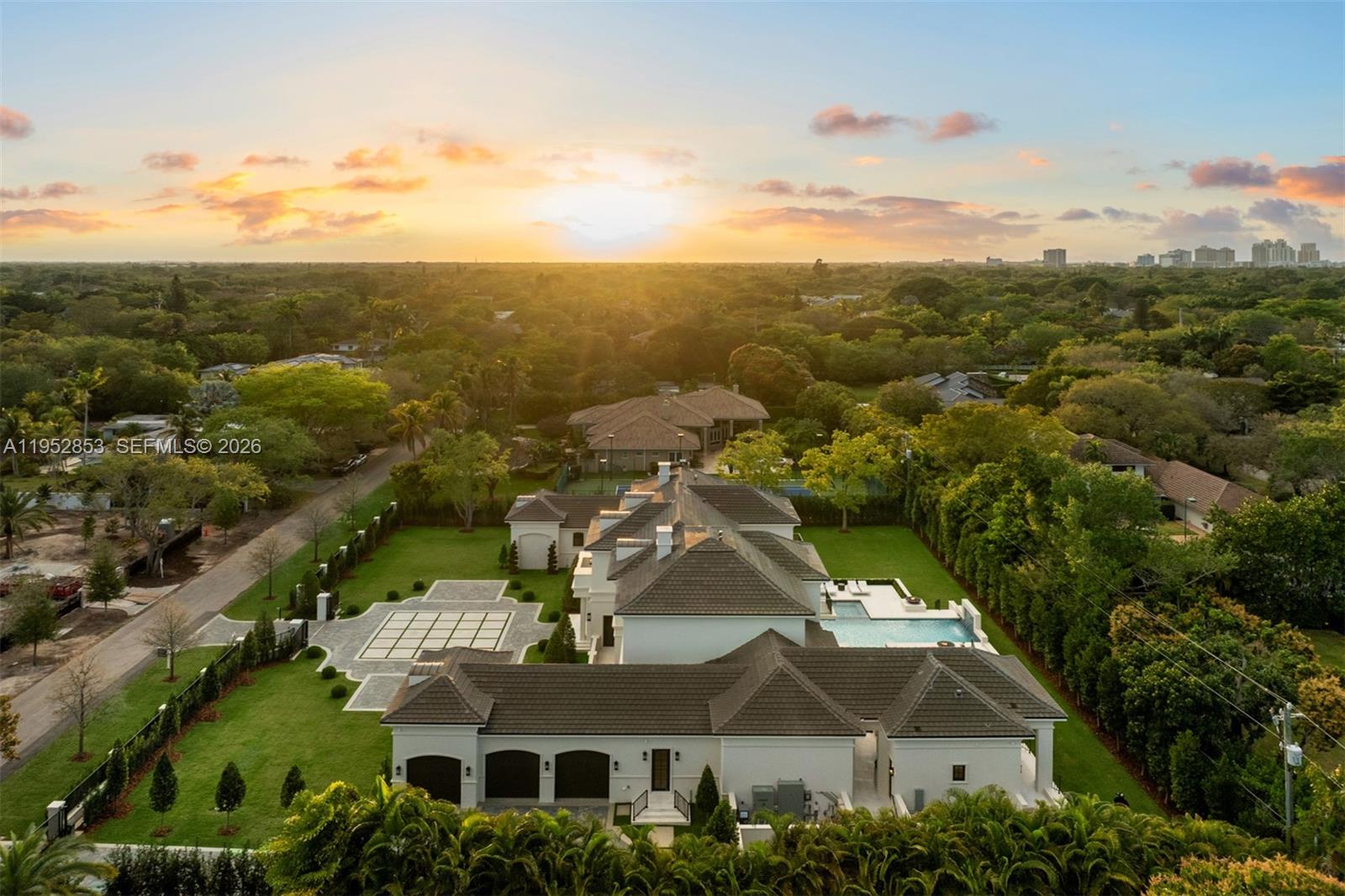 5901 SW 107th St Pinecrest, FL 33156