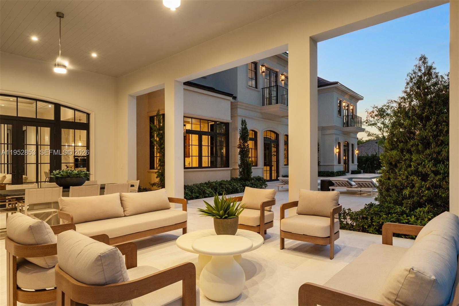 5901 SW 107th St Pinecrest, FL 33156