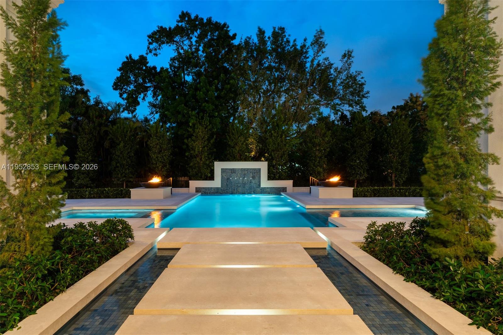 5901 SW 107th St Pinecrest, FL 33156