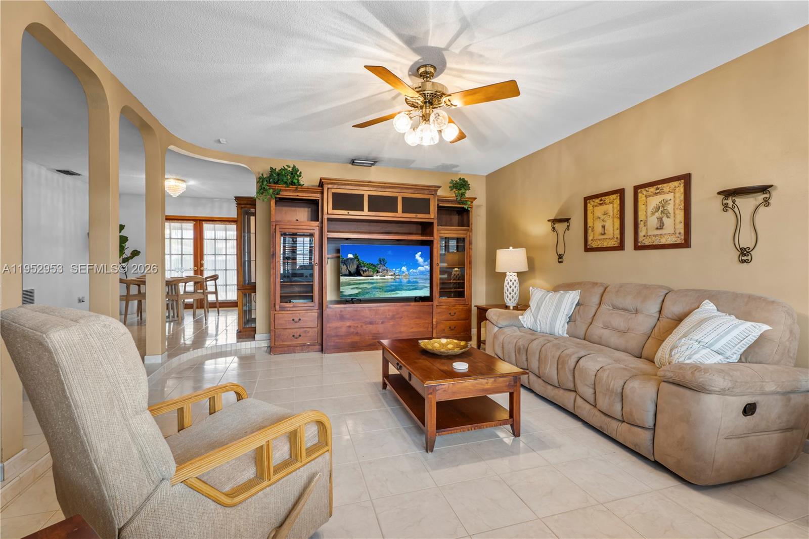 2232 SW 98th Pl Miami, FL 33165