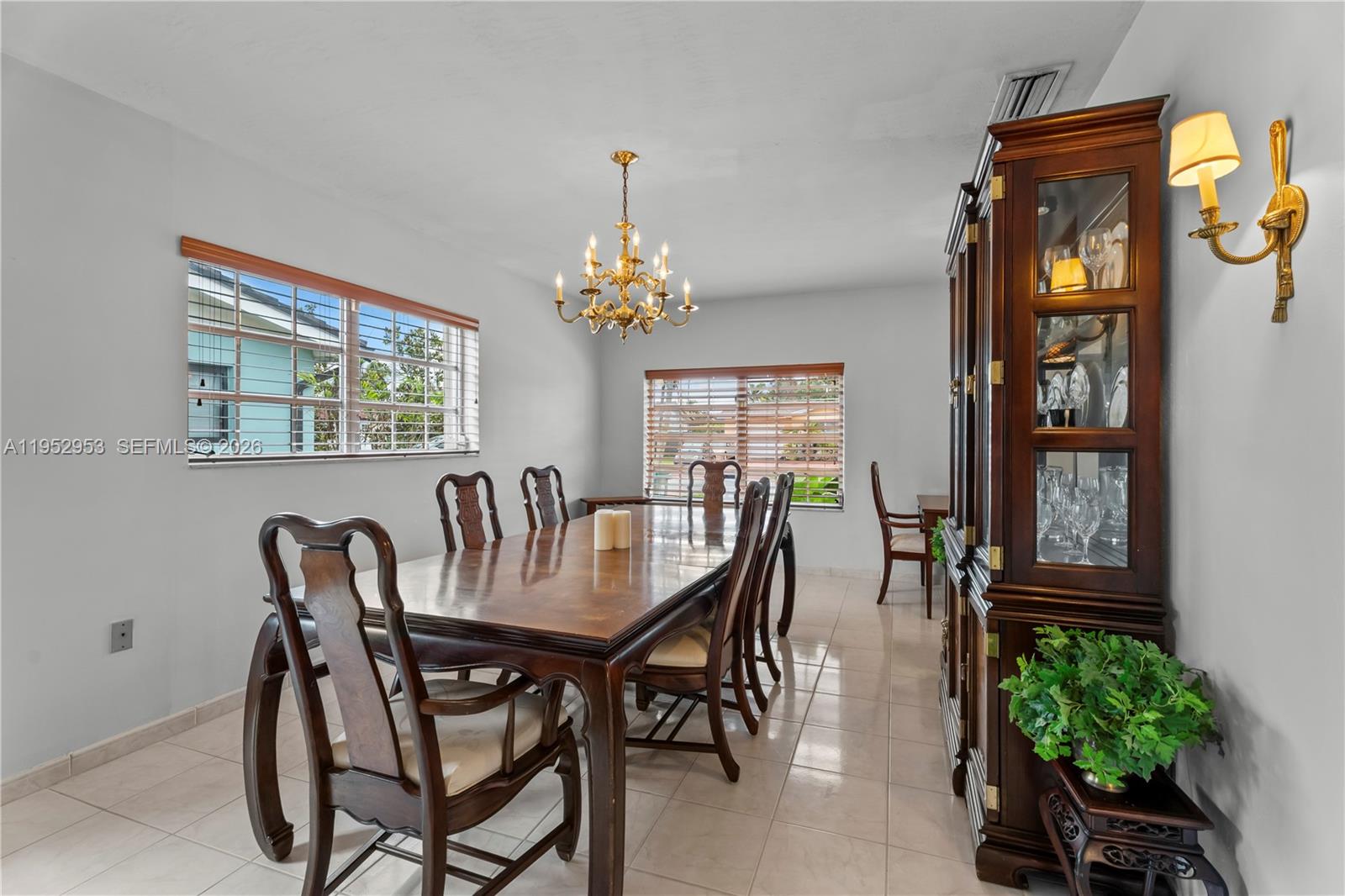 2232 SW 98th Pl Miami, FL 33165