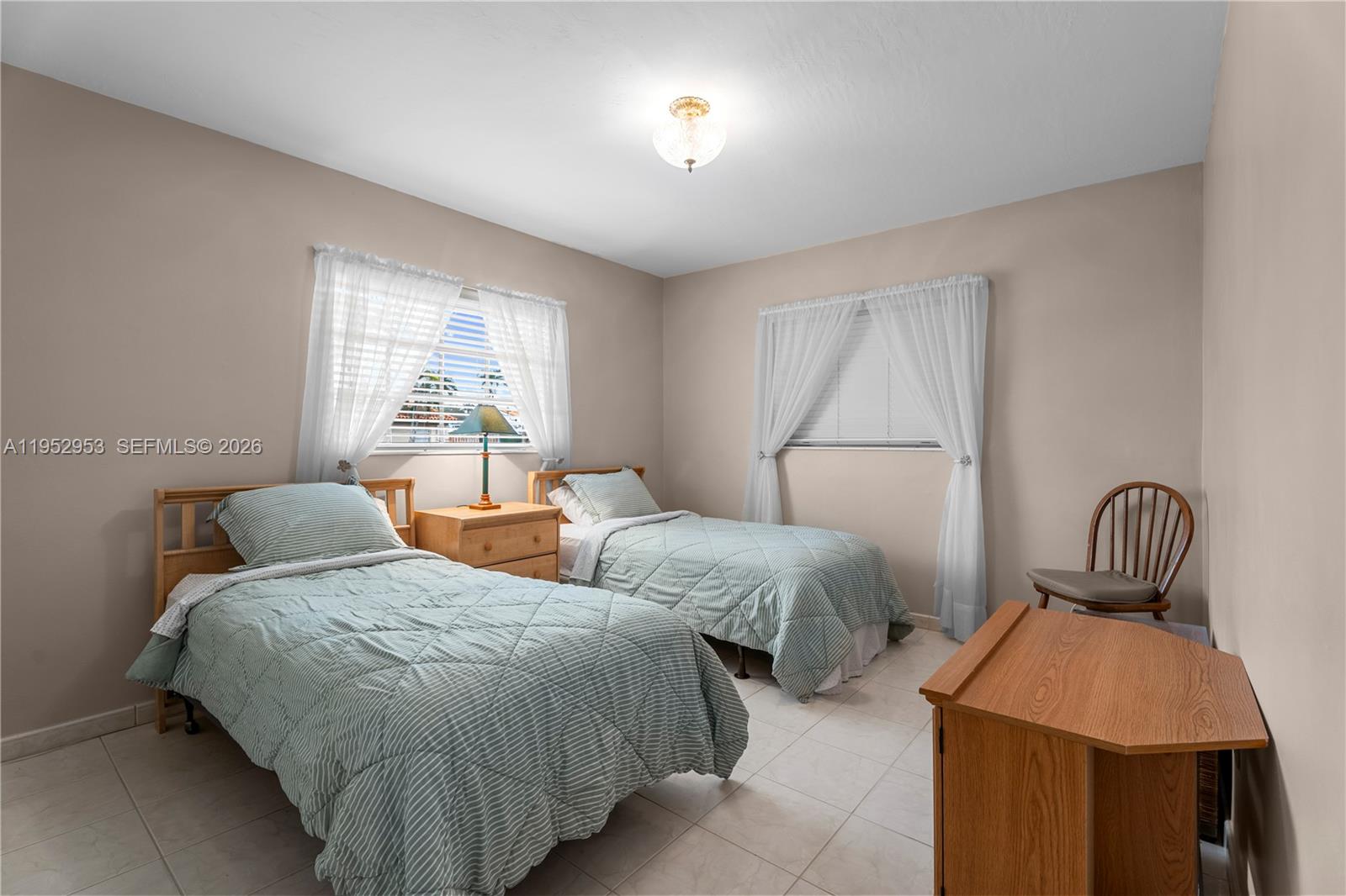 2232 SW 98th Pl Miami, FL 33165