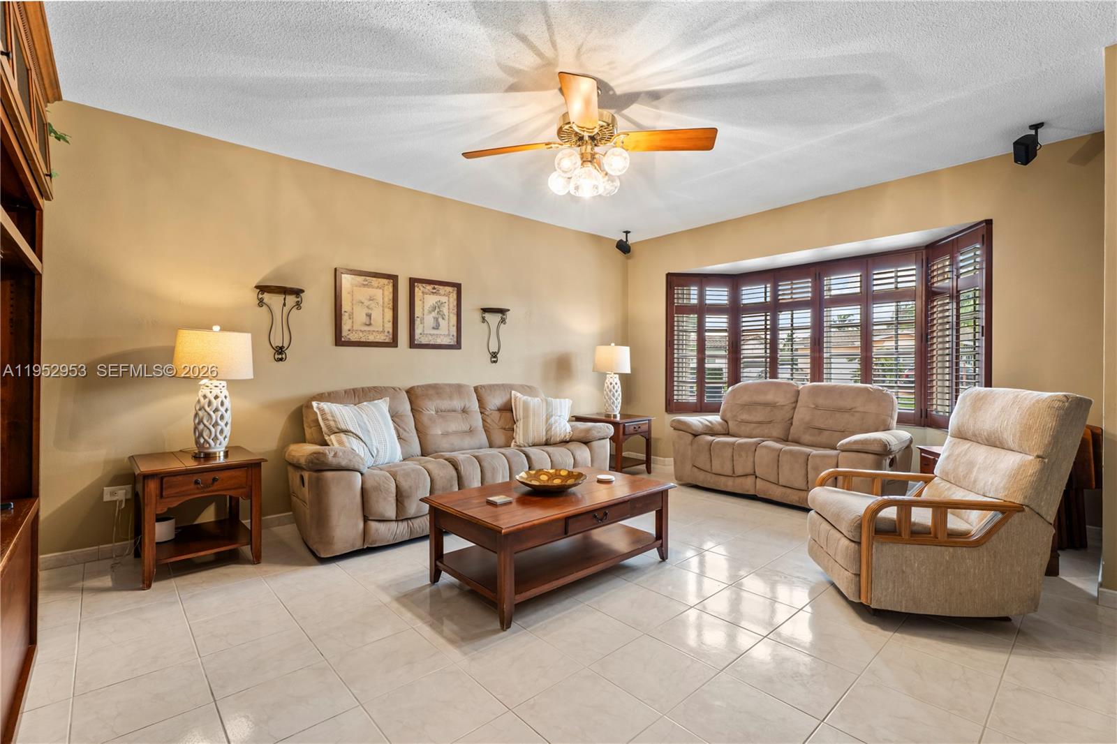 2232 SW 98th Pl Miami, FL 33165