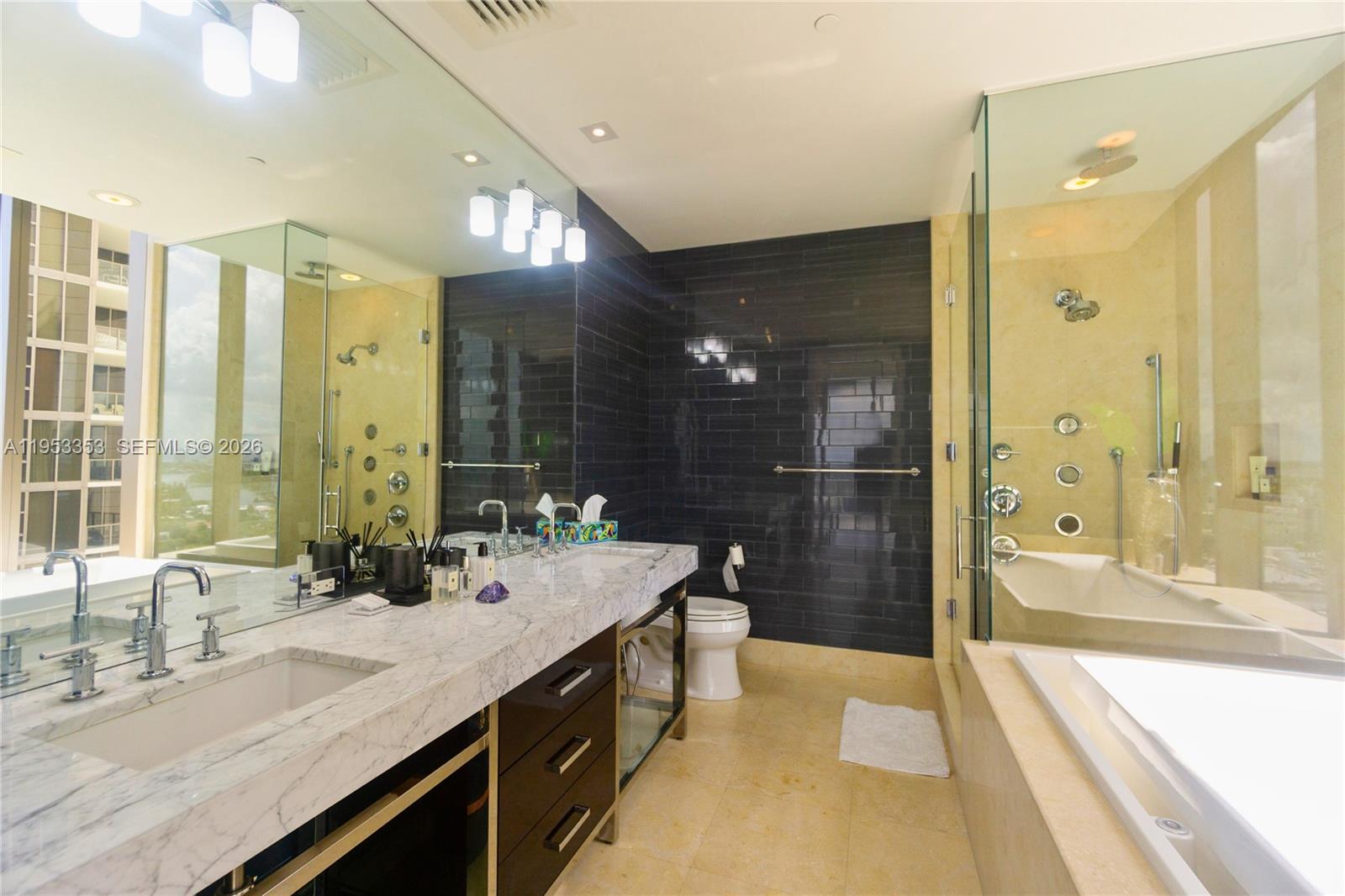9705 Collins Ave #1905N Bal Harbour, FL 33154