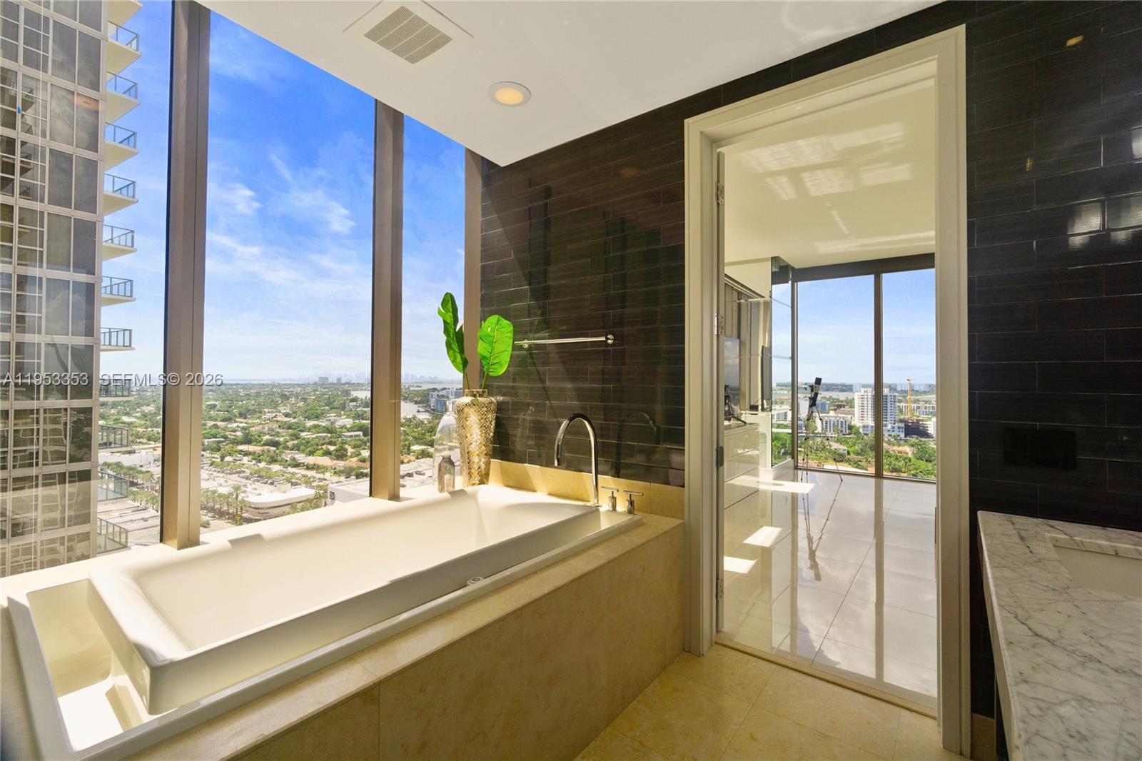 9705 Collins Ave #1905N Bal Harbour, FL 33154