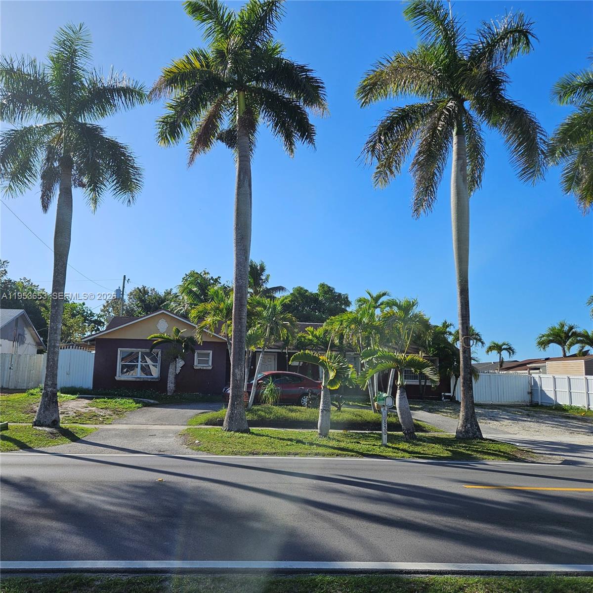 10830 SW 160th St Miami, FL 33157