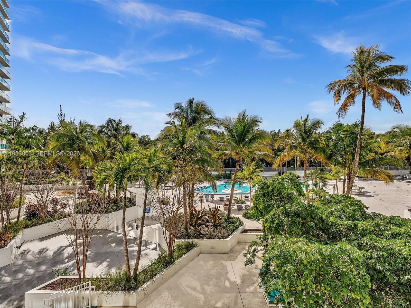 image Arlen House East22