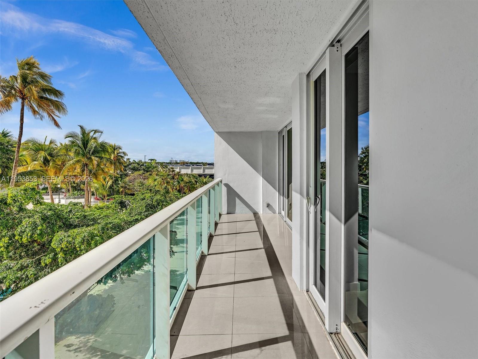 image Arlen House East23