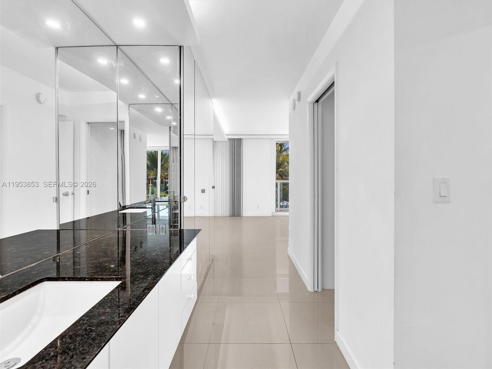 image Arlen House East34