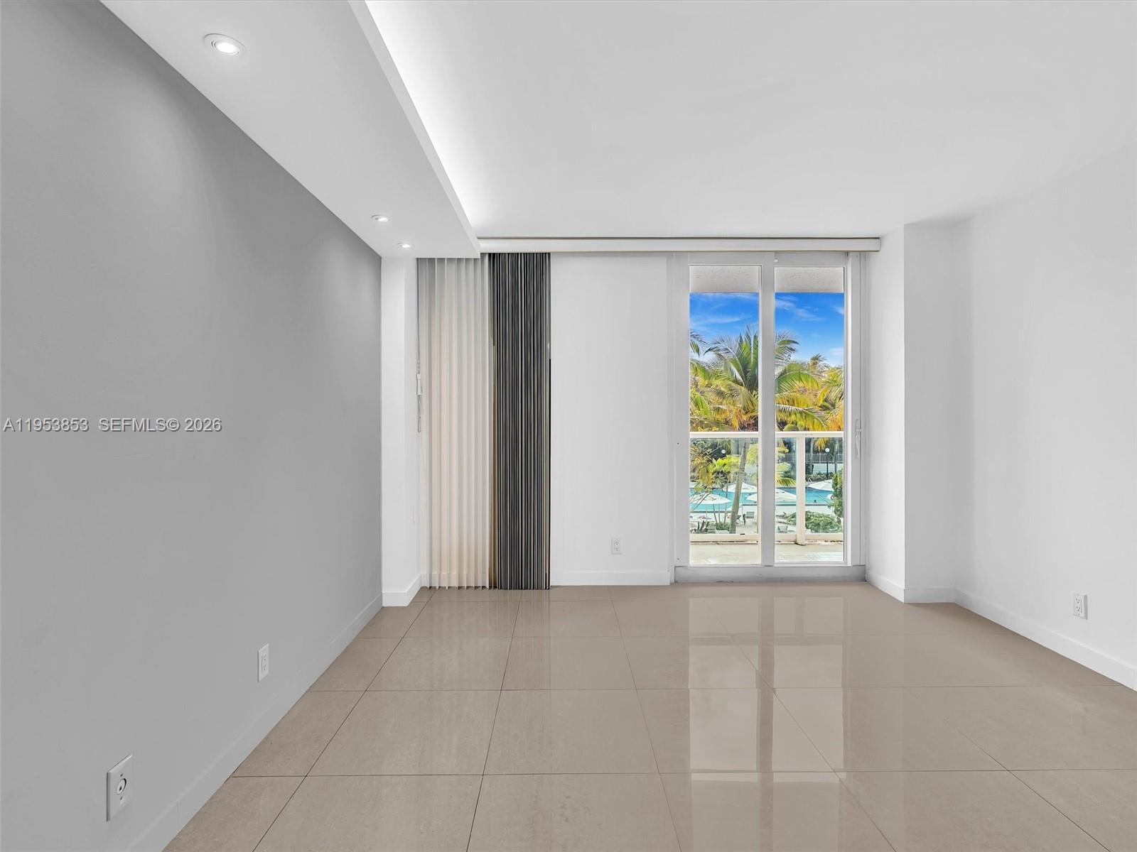 image Arlen House East36