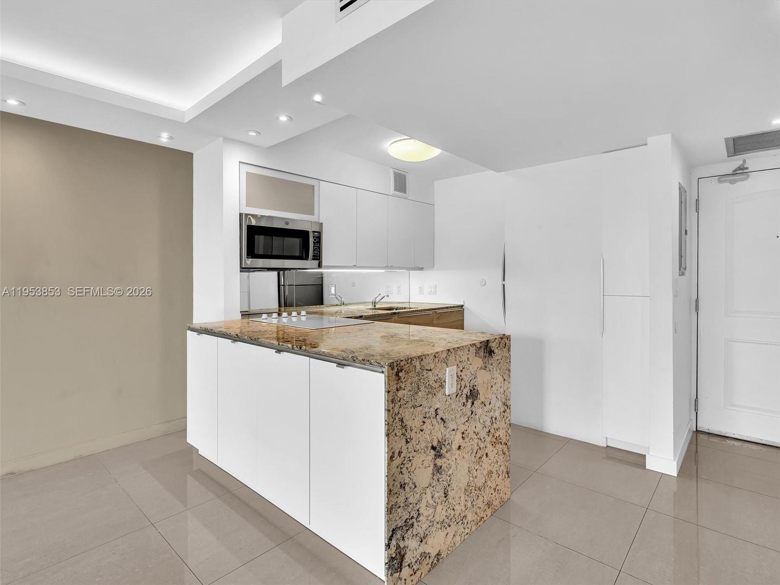 image Arlen House East8