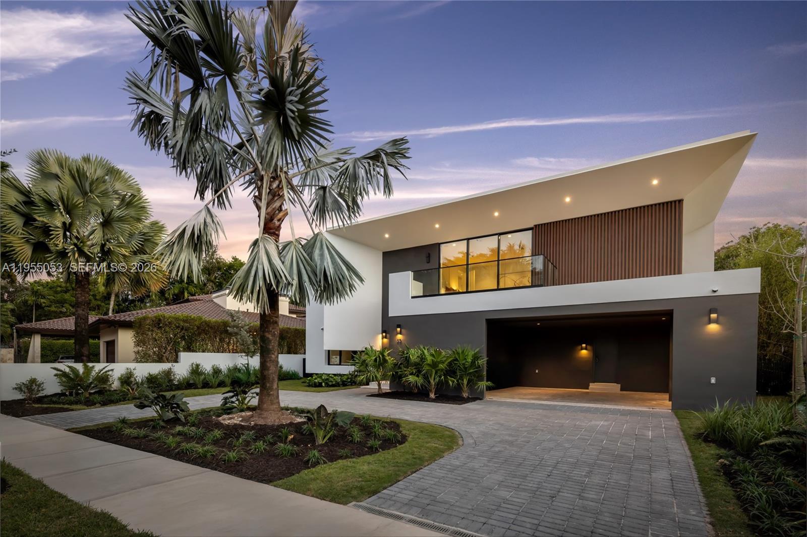 30 Samana Dr Coconut Grove, FL 33133