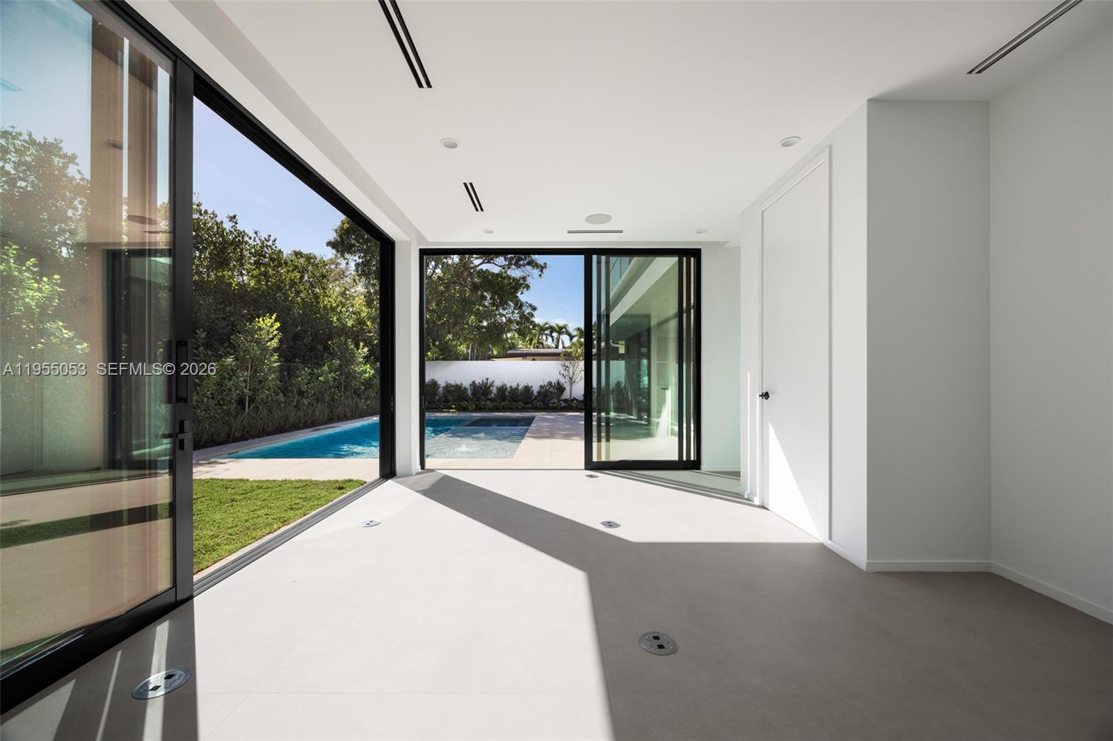 30 Samana Dr Coconut Grove, FL 33133