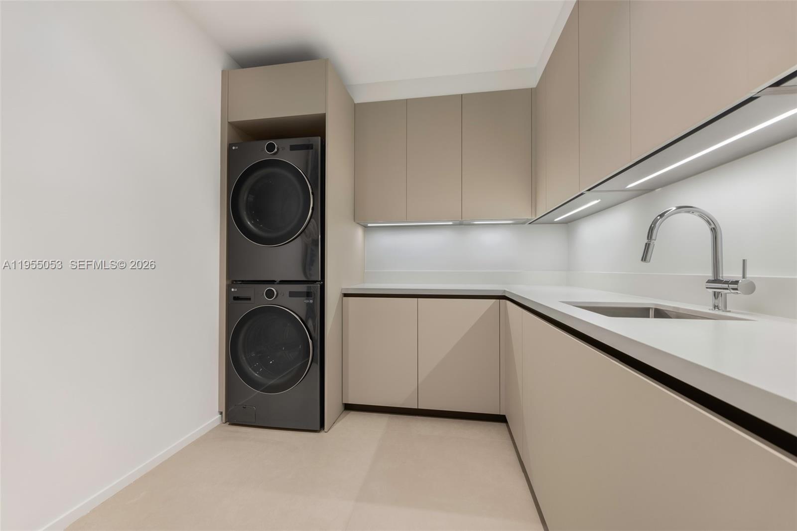 30 Samana Dr Coconut Grove, FL 33133