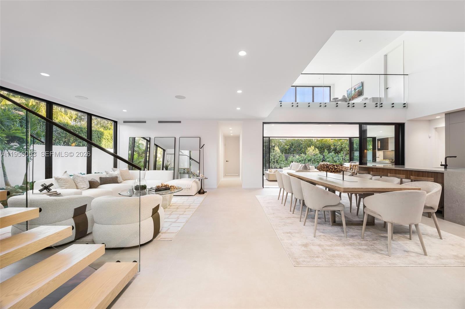 30 Samana Dr Coconut Grove, FL 33133