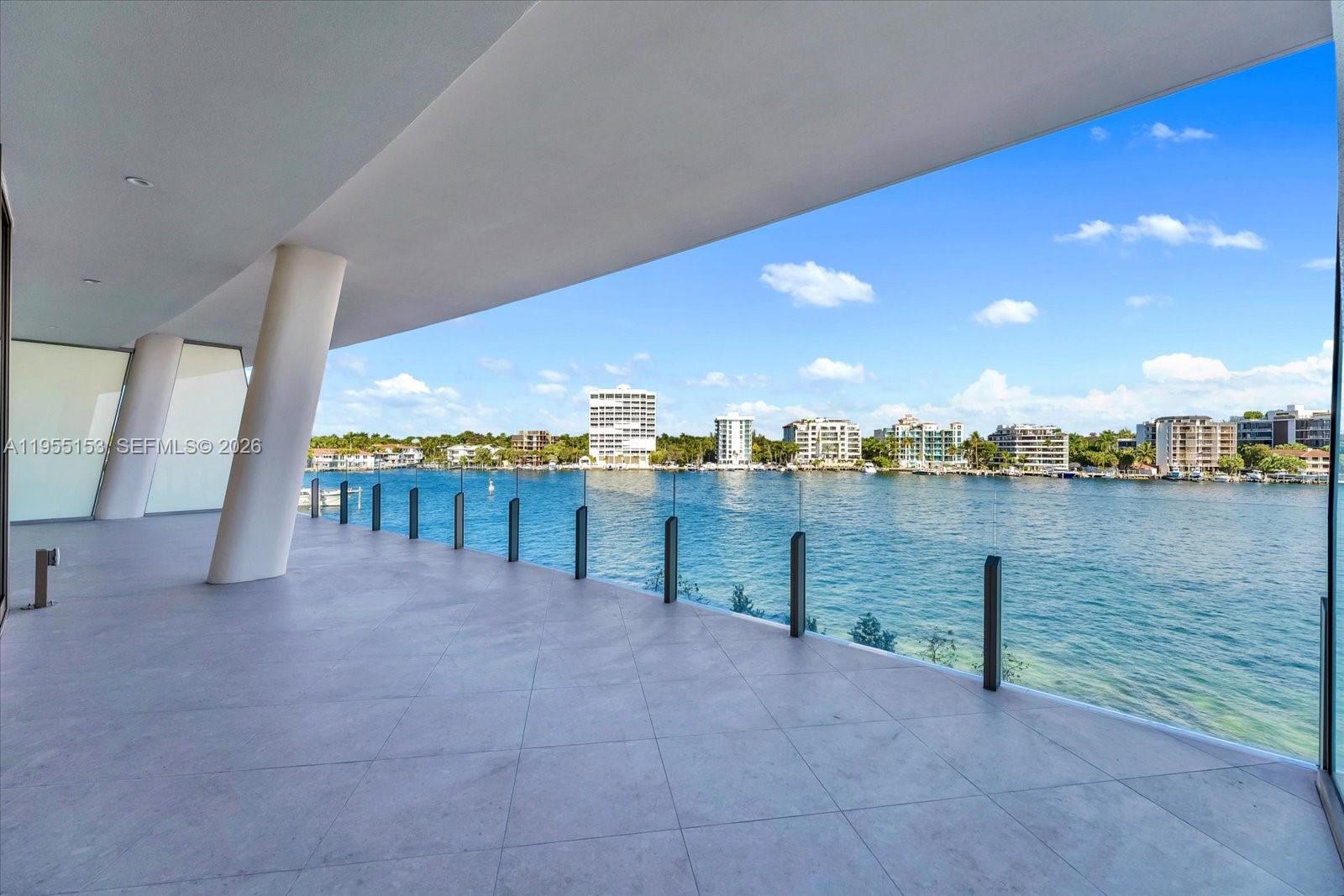 5 Grove Isle #L305 Coconut Grove, FL 33133