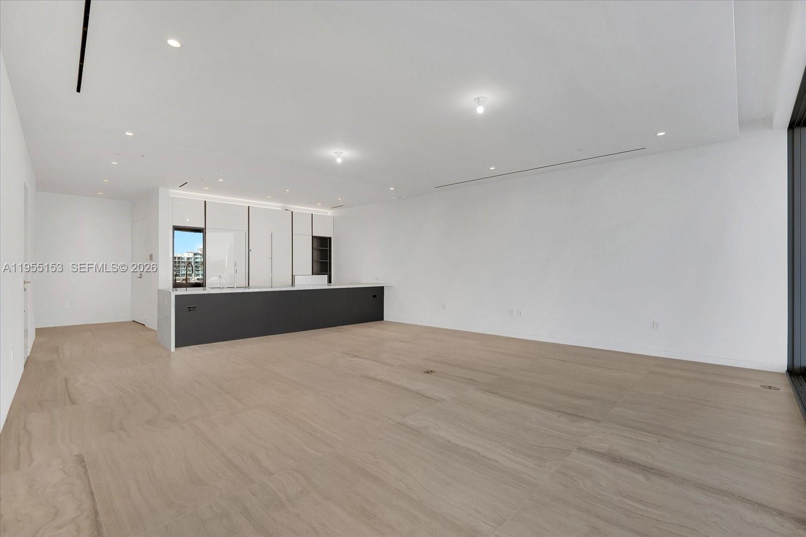 5 Grove Isle #L305 Coconut Grove, FL 33133