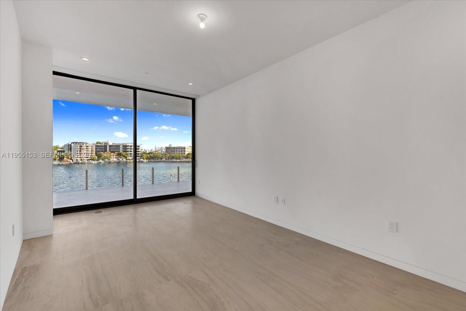 5 Grove Isle #L305 Coconut Grove, FL 33133