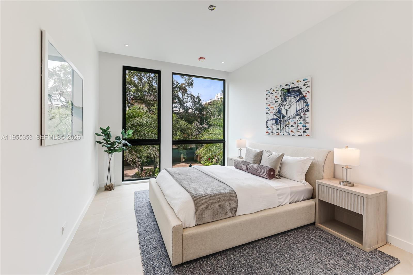 2822 Coconut #2822 Miami, FL 33133