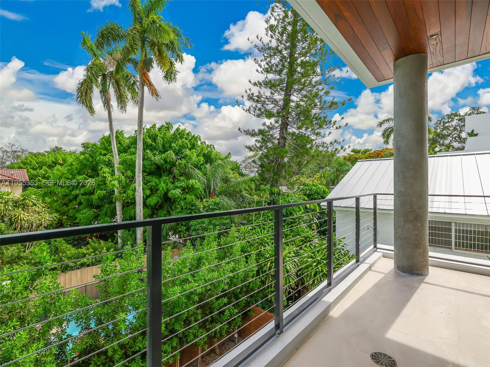 2822 Coconut #2822 Miami, FL 33133