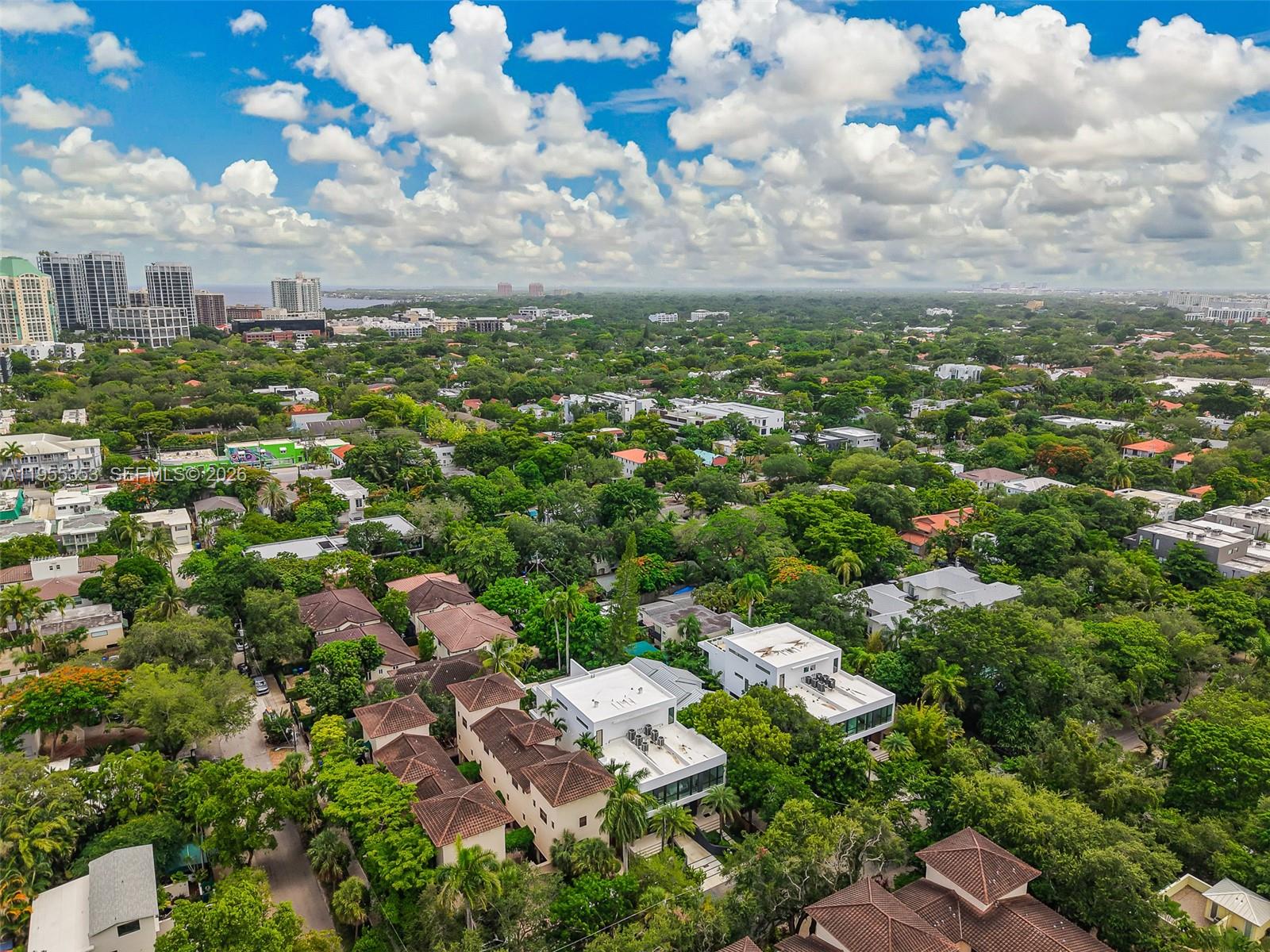 2822 Coconut #2822 Miami, FL 33133