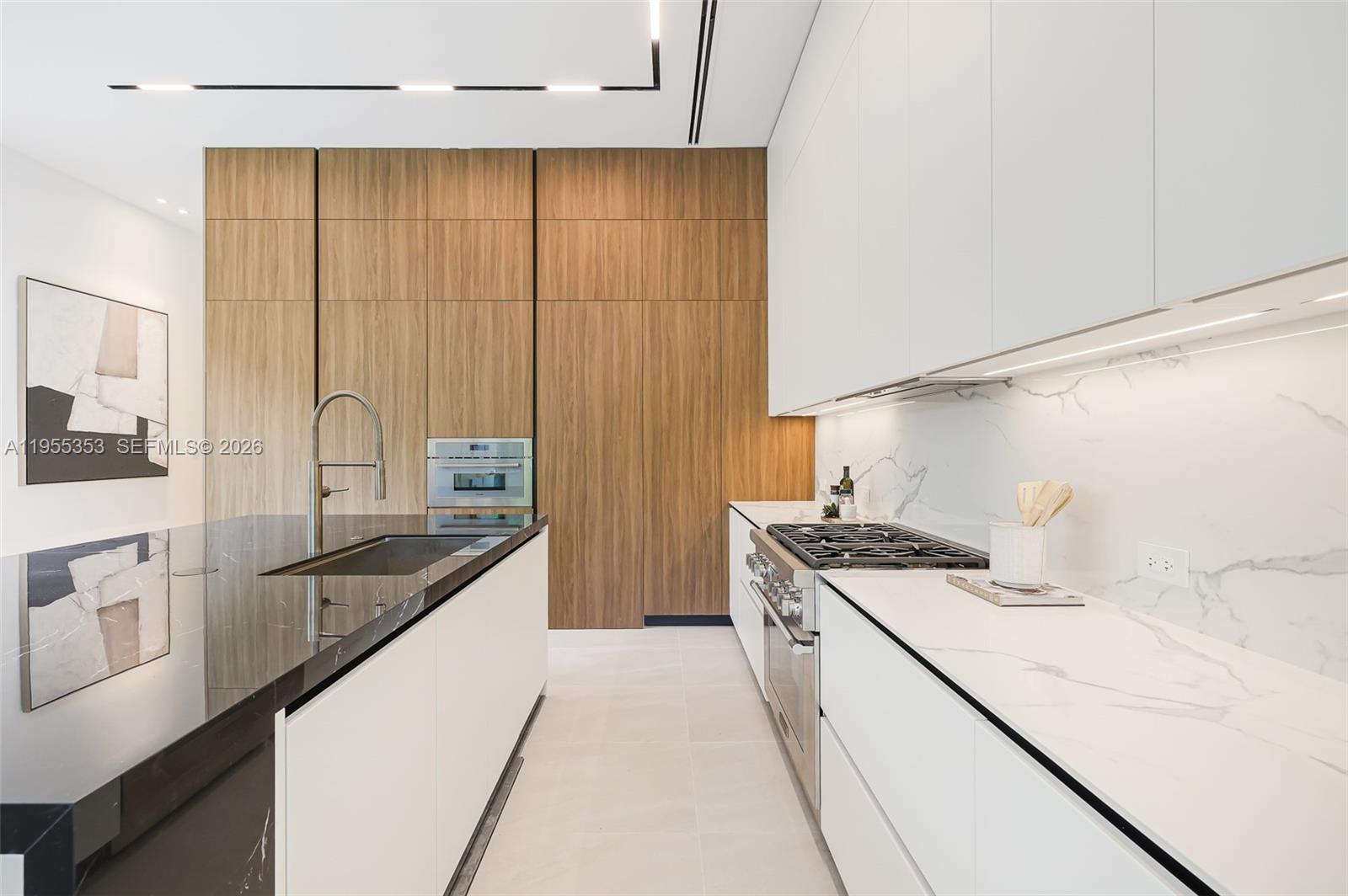 2822 Coconut #2822 Miami, FL 33133