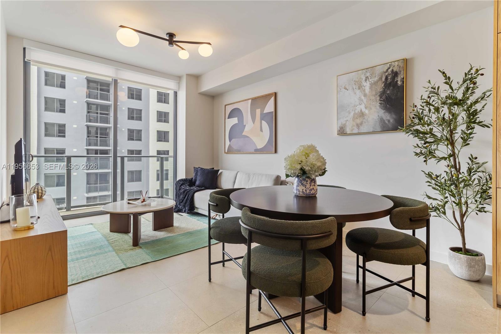 image The Crosby Miami Worldcenter0