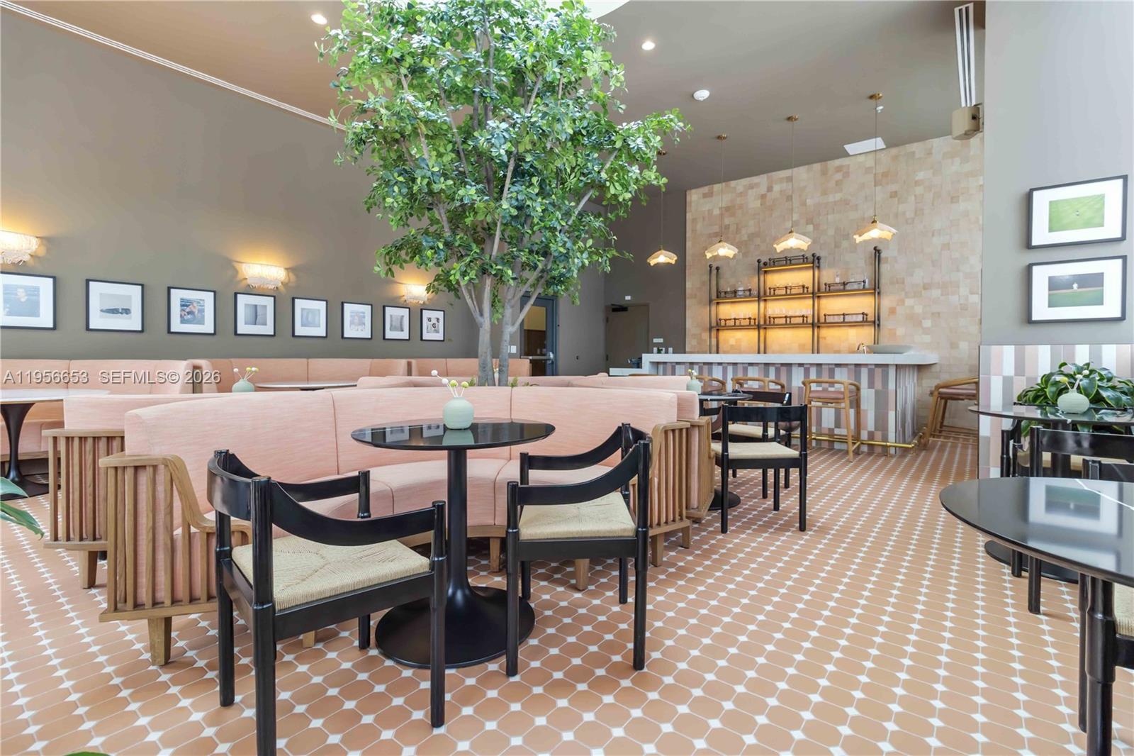 image The Crosby Miami Worldcenter16