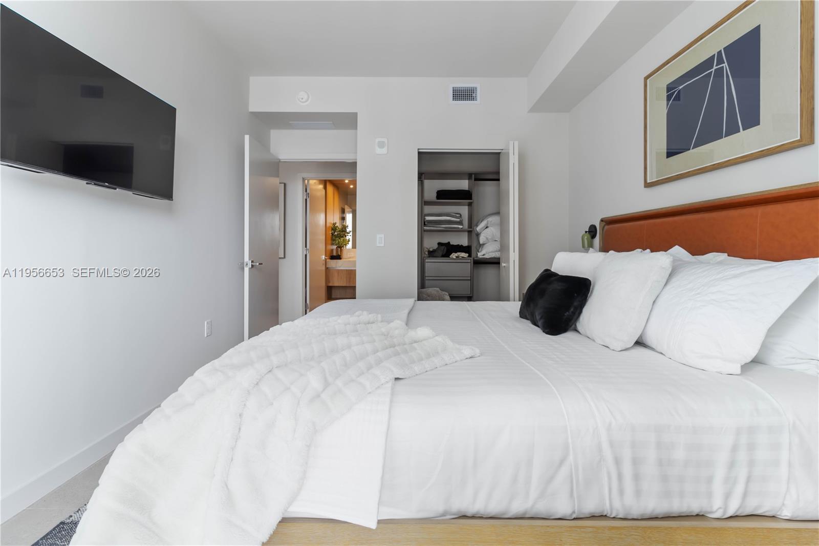 image The Crosby Miami Worldcenter7