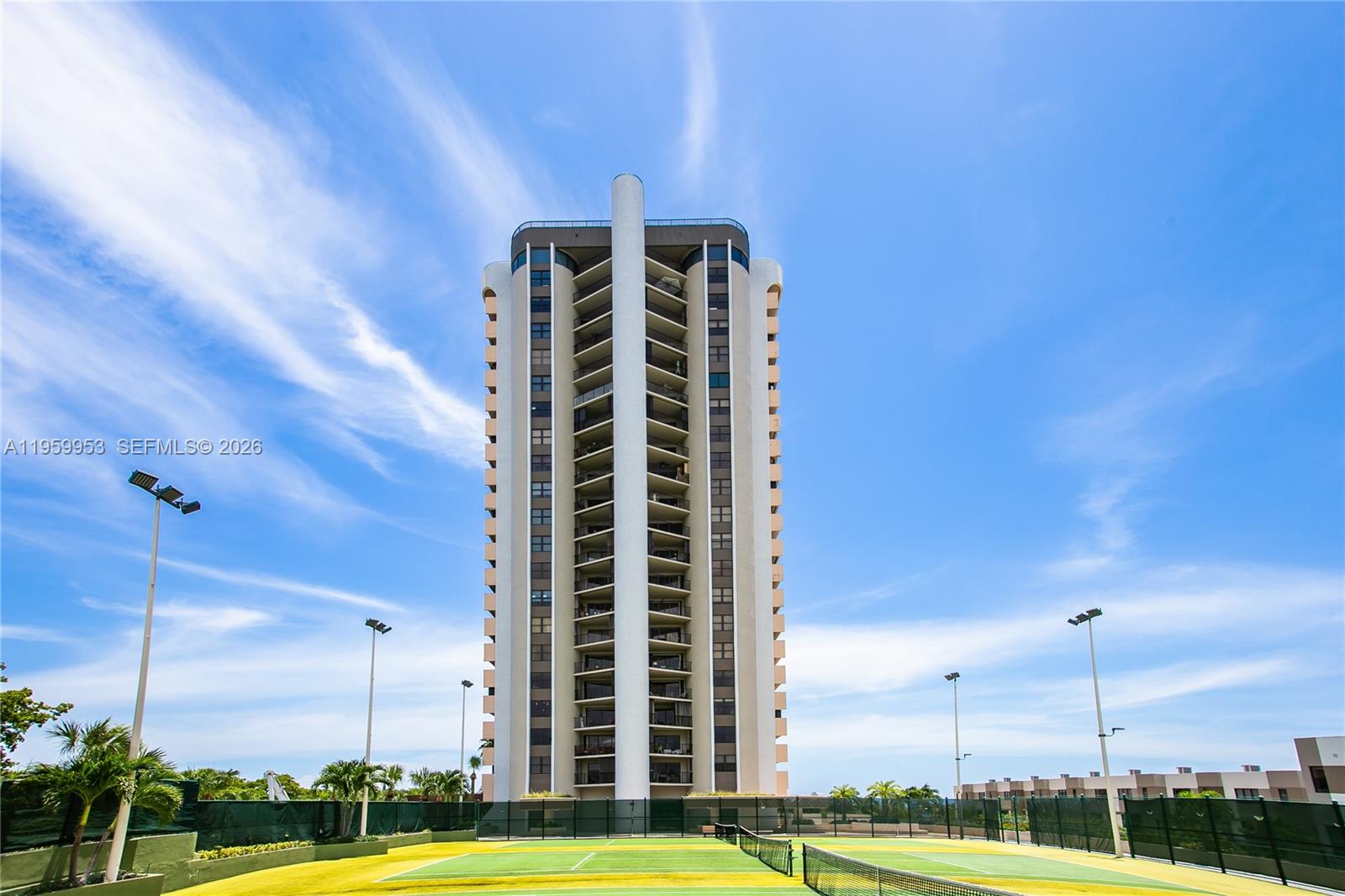 1800 NE 114th St #1810