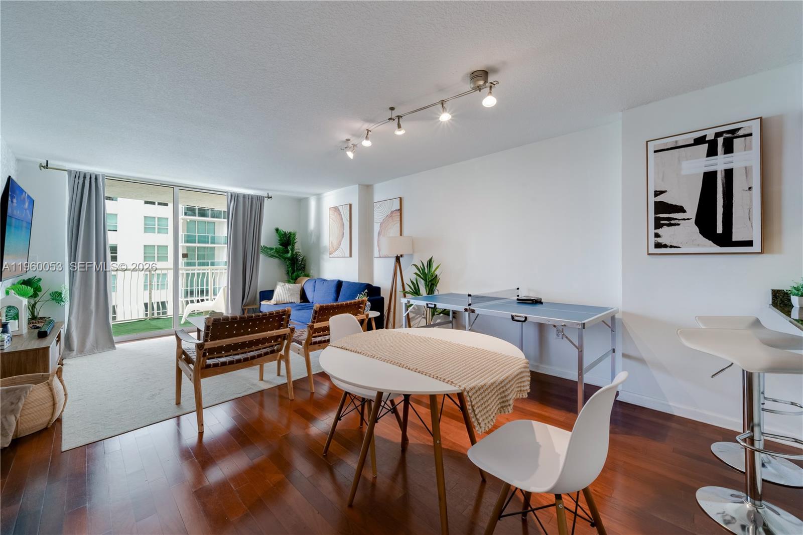 image The Club at Brickell Bay9