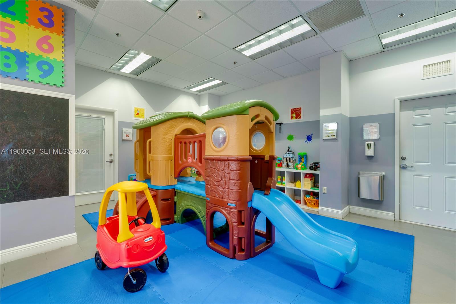 image The Club at Brickell Bay26