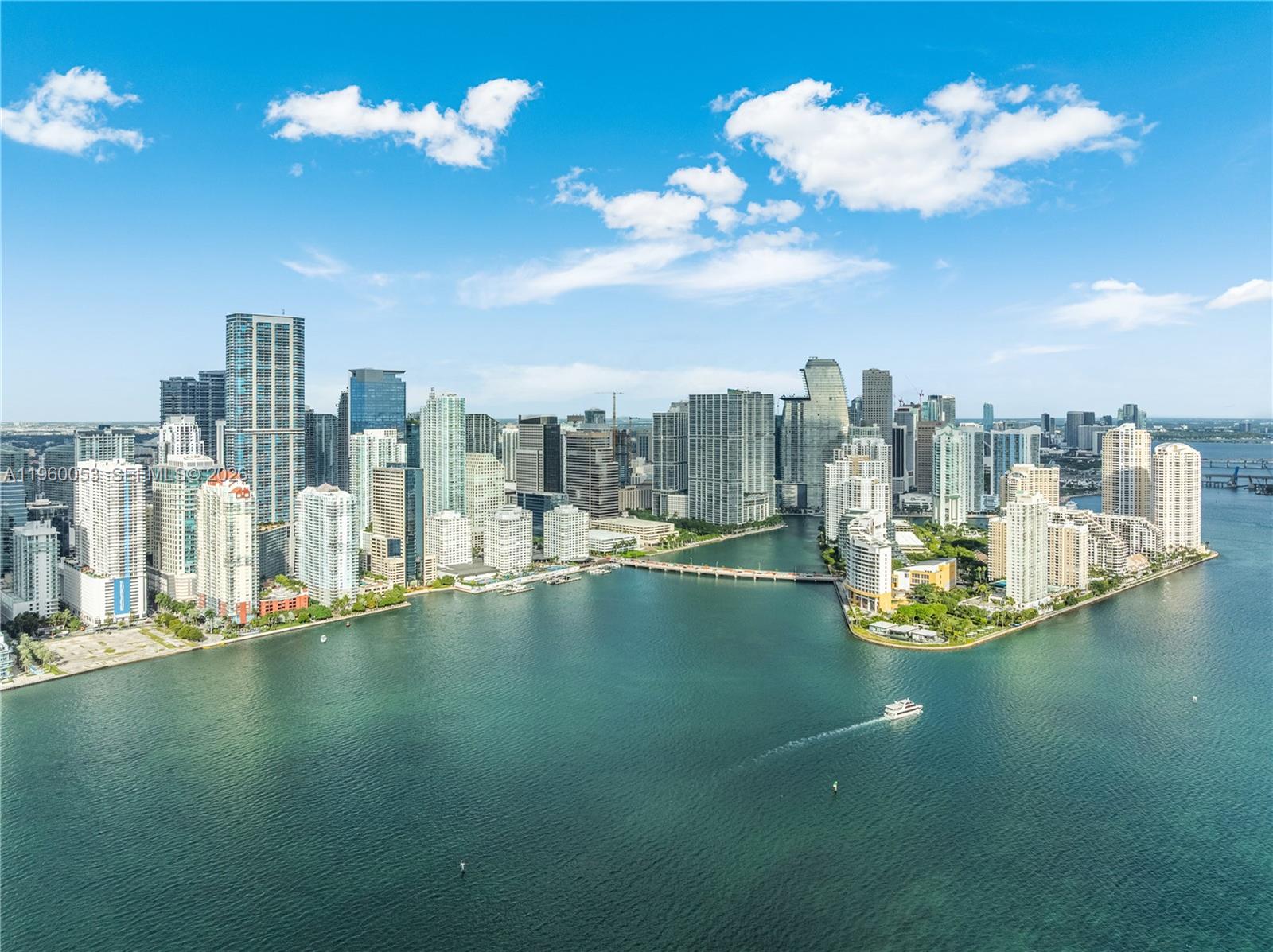 image The Club at Brickell Bay30