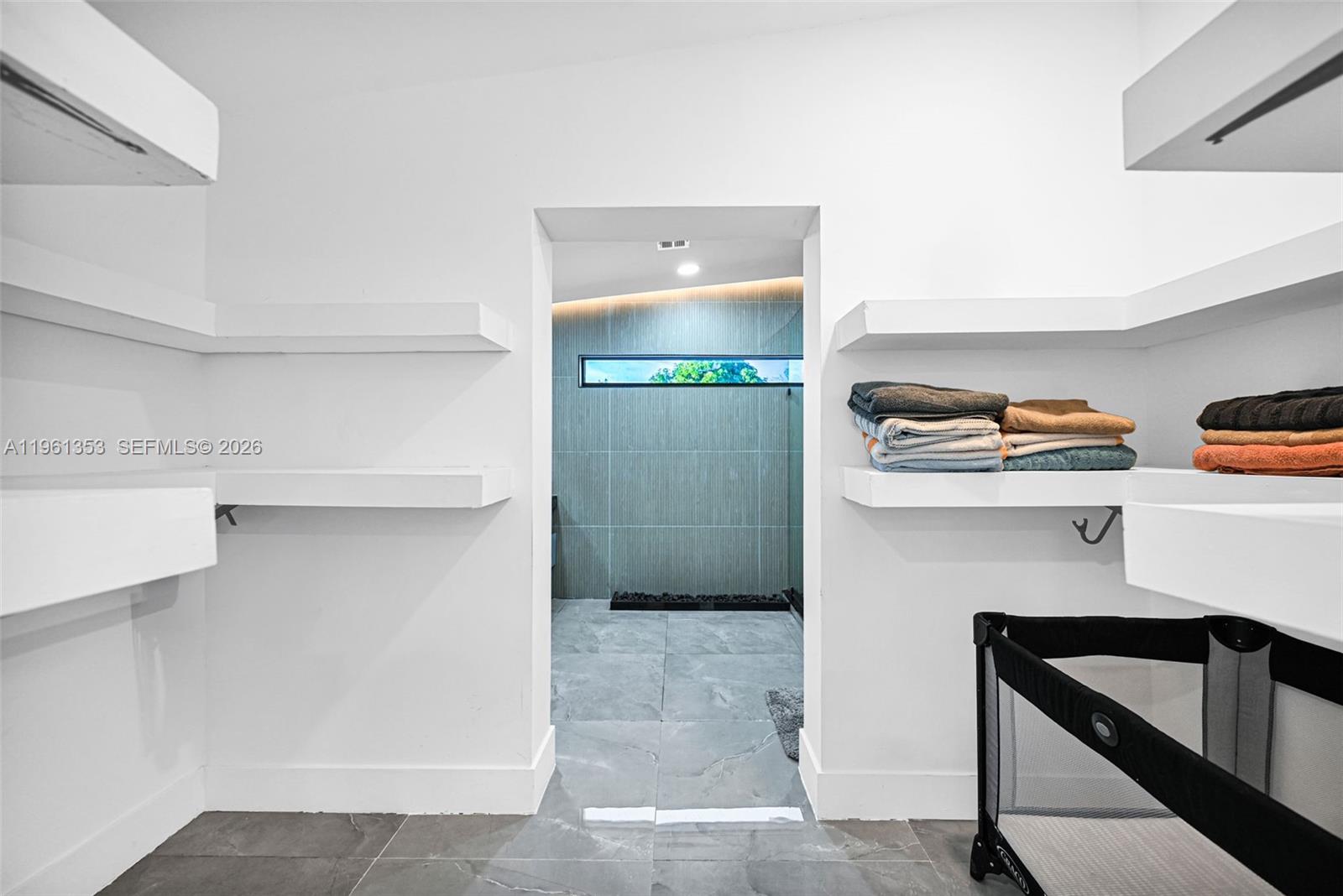 112 NW 53rd St Miami, FL 33127