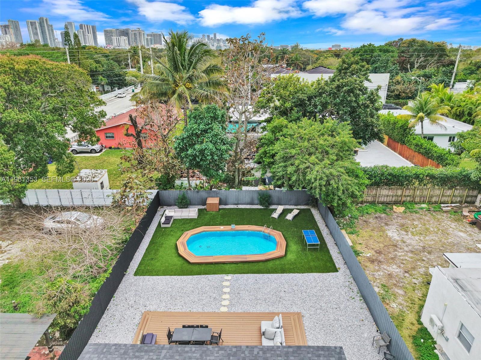 112 NW 53rd St Miami, FL 33127