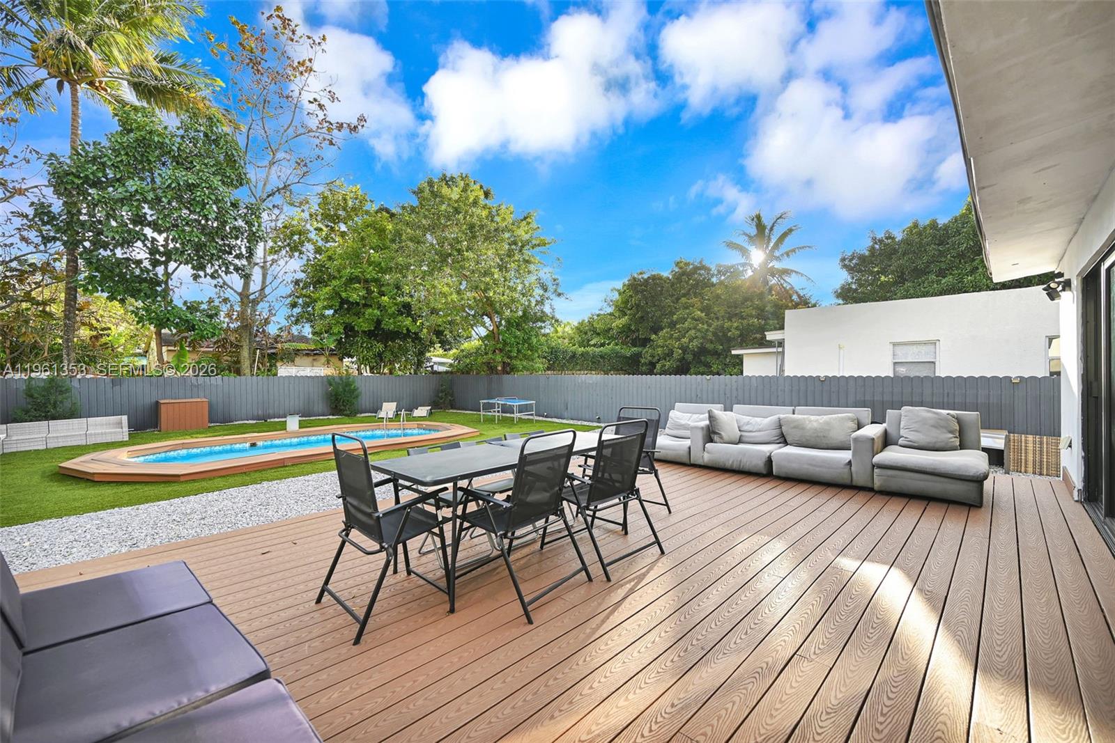 112 NW 53rd St Miami, FL 33127