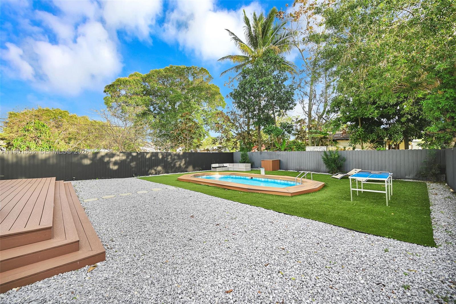 112 NW 53rd St Miami, FL 33127