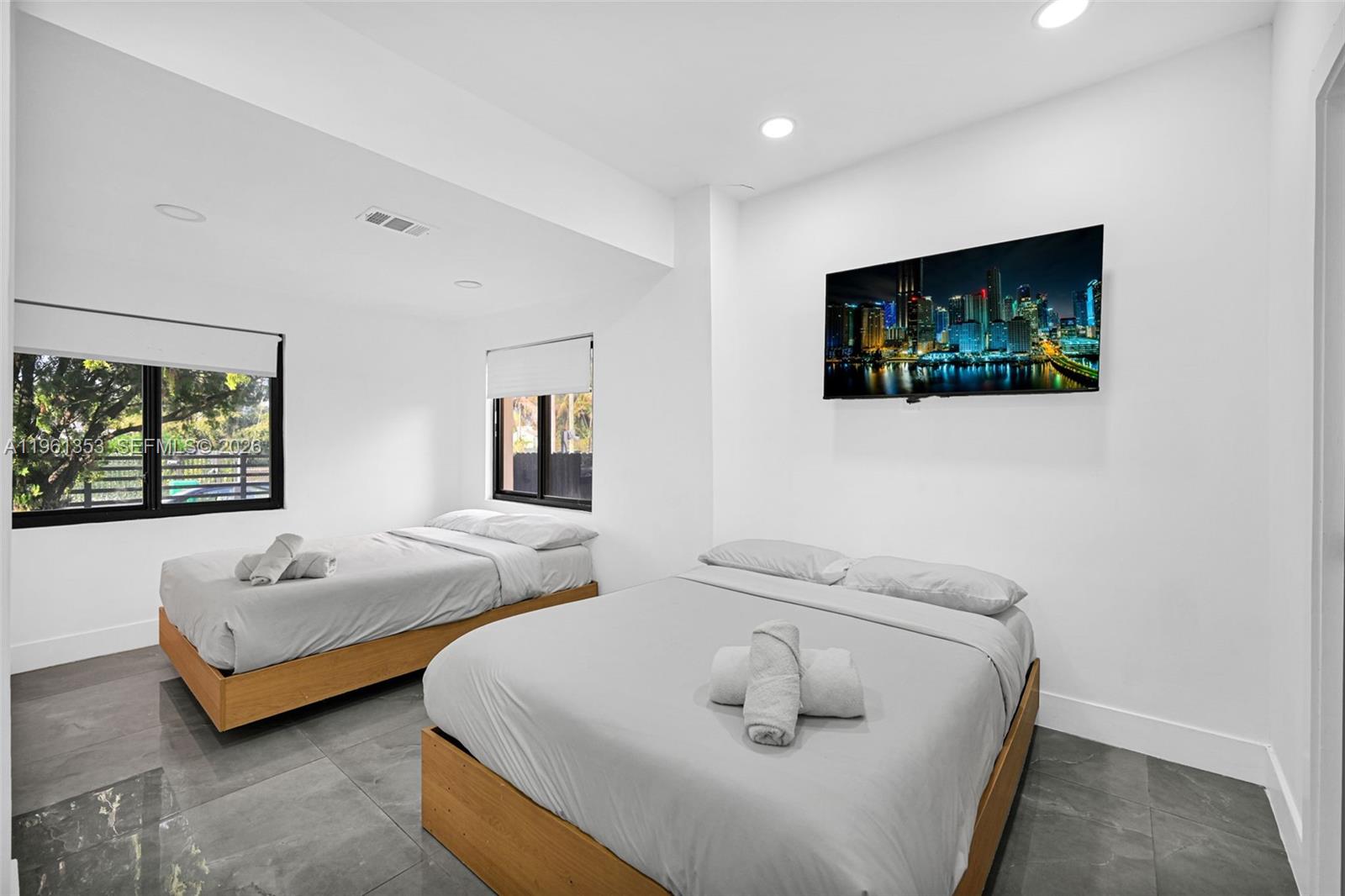 112 NW 53rd St Miami, FL 33127