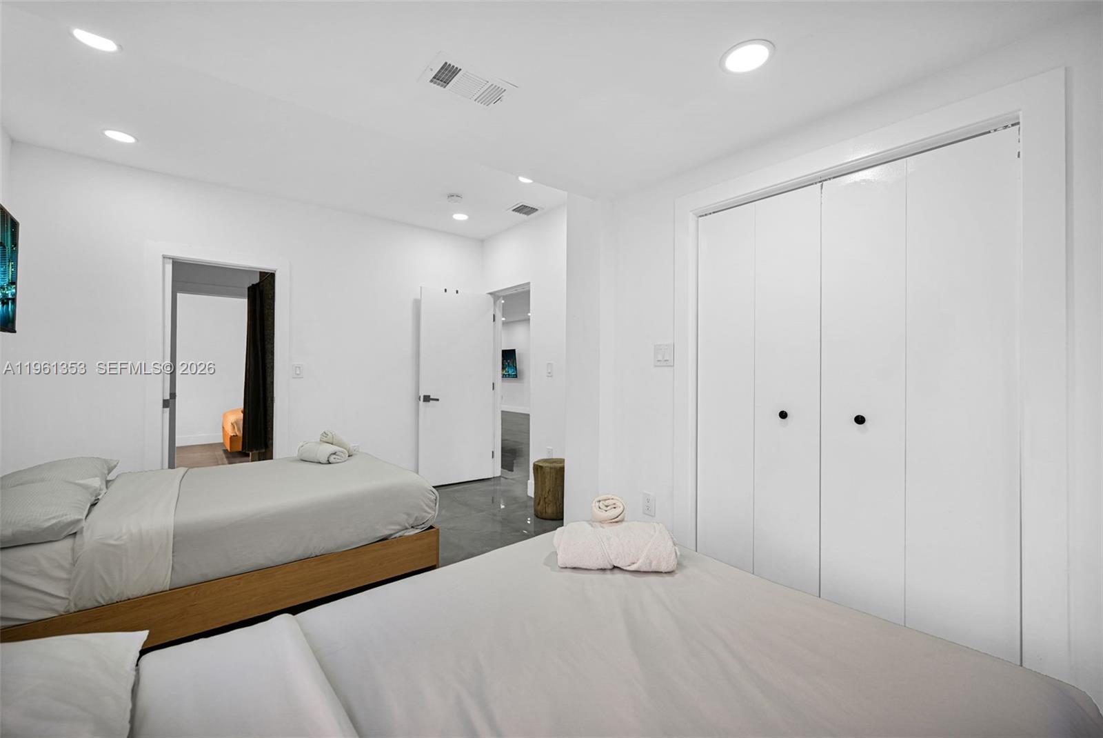 112 NW 53rd St Miami, FL 33127