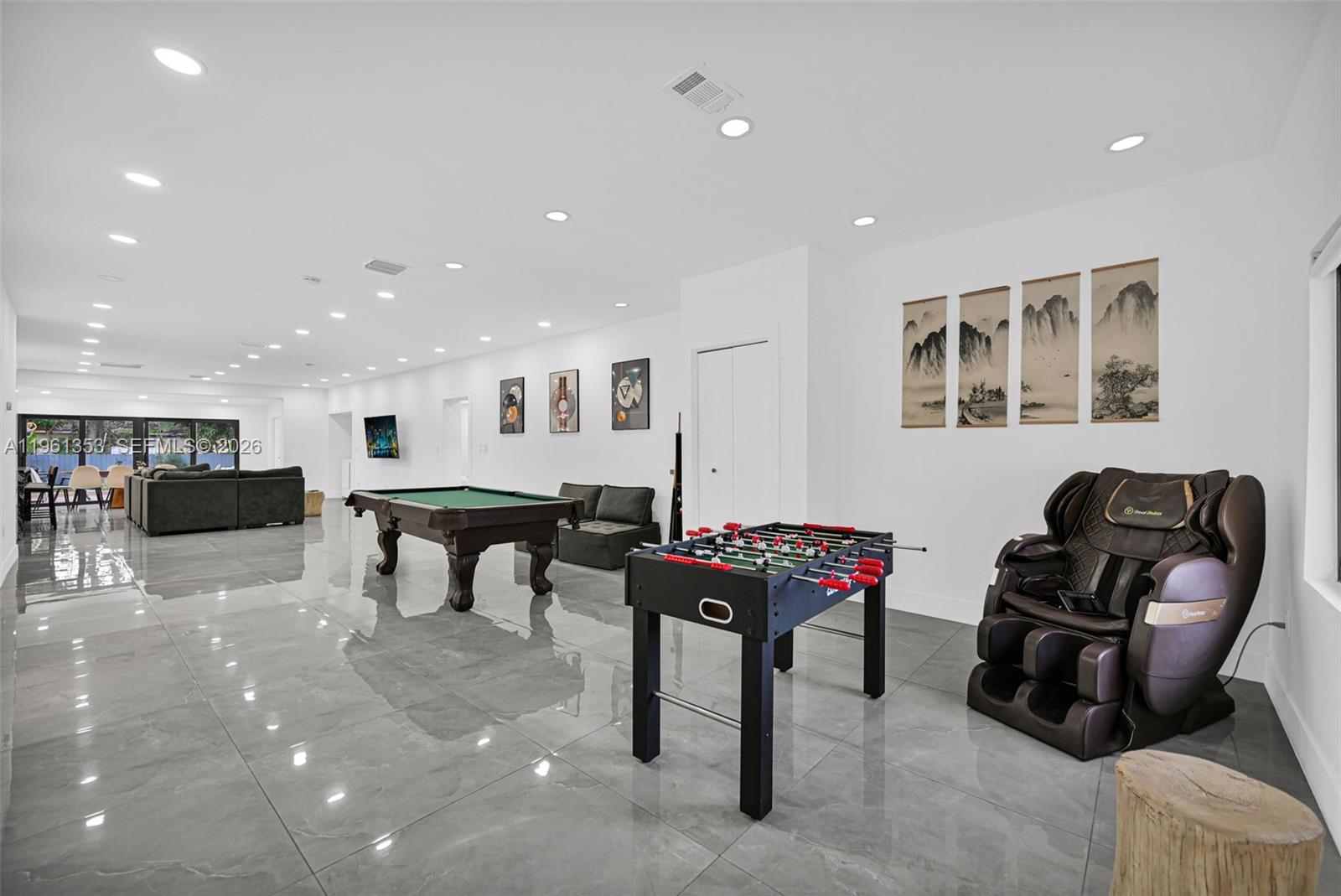 112 NW 53rd St Miami, FL 33127