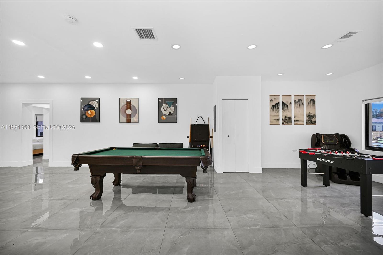 112 NW 53rd St Miami, FL 33127