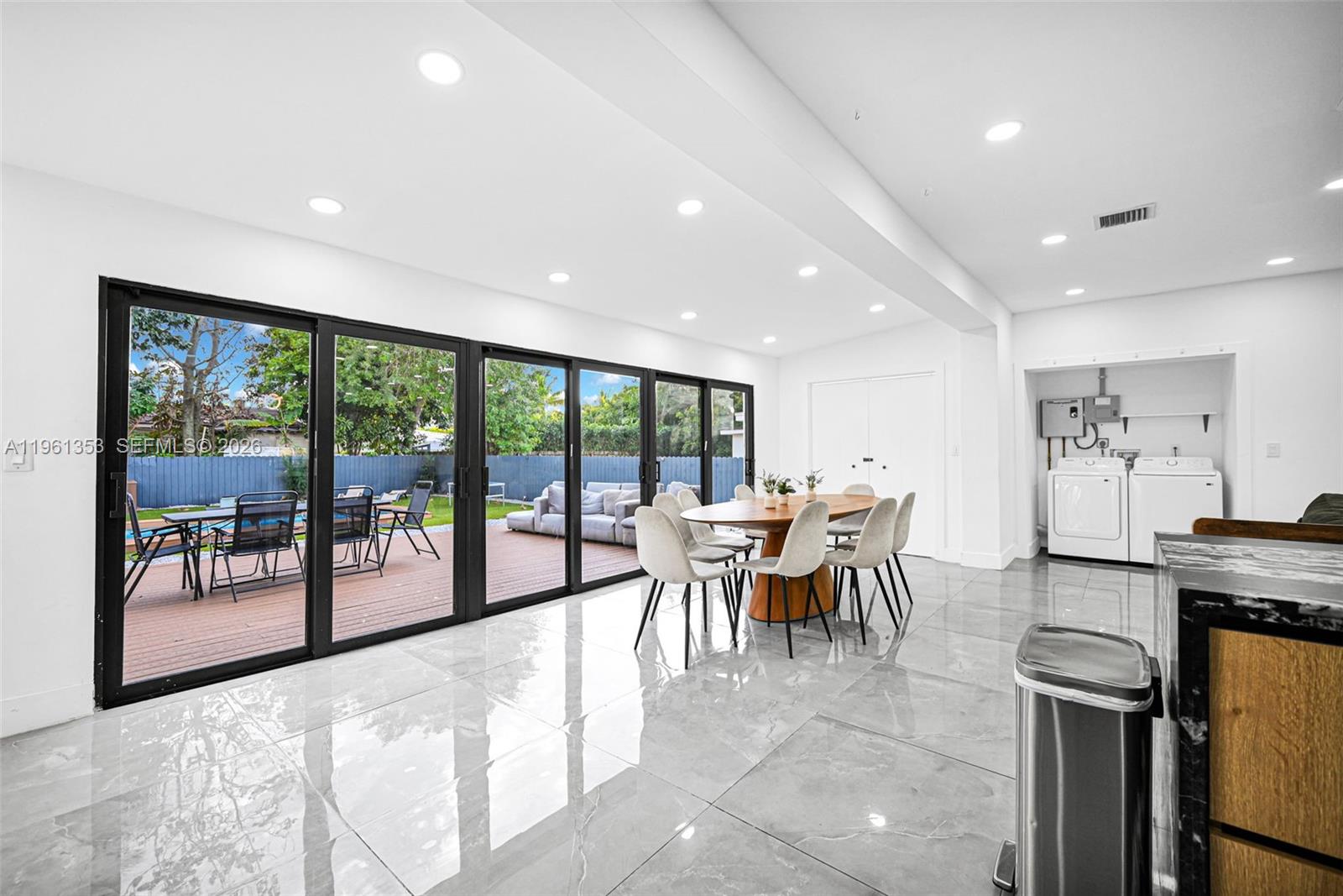 112 NW 53rd St Miami, FL 33127