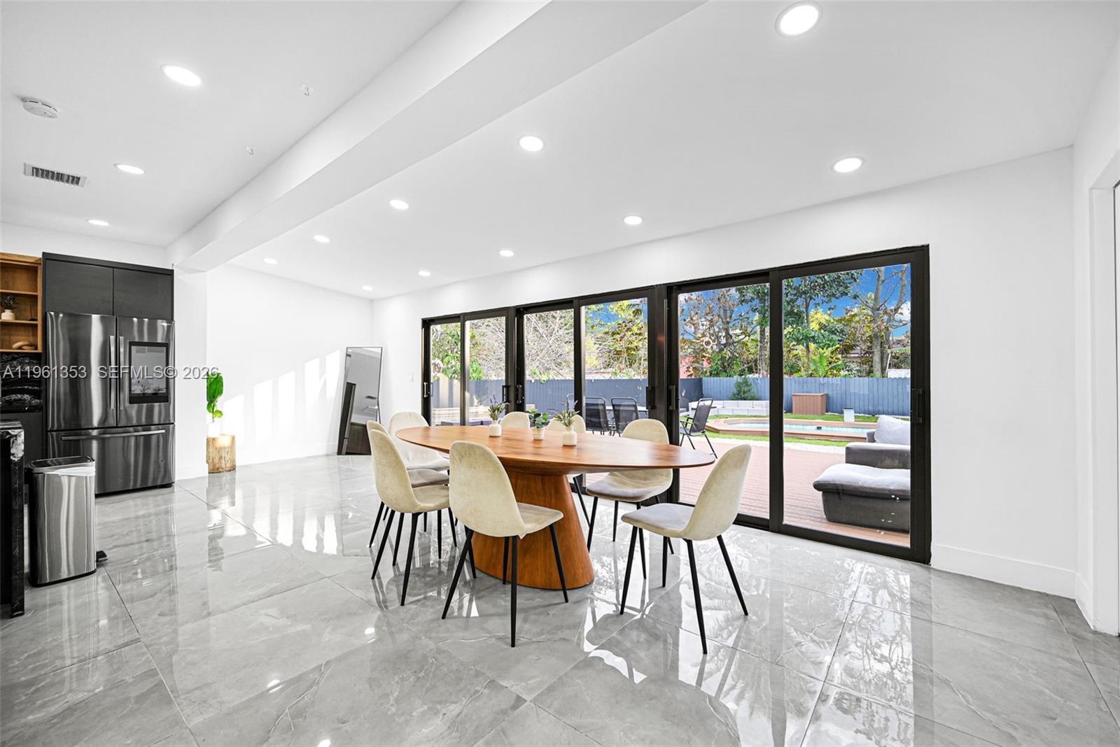 112 NW 53rd St Miami, FL 33127