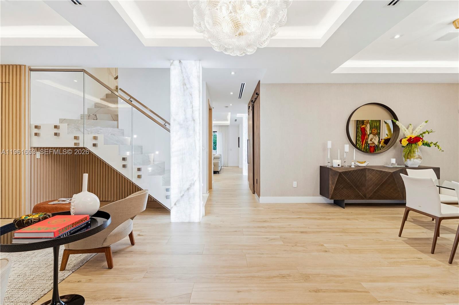 5860 Paradise Pt Dr Palmetto Bay, FL 33157