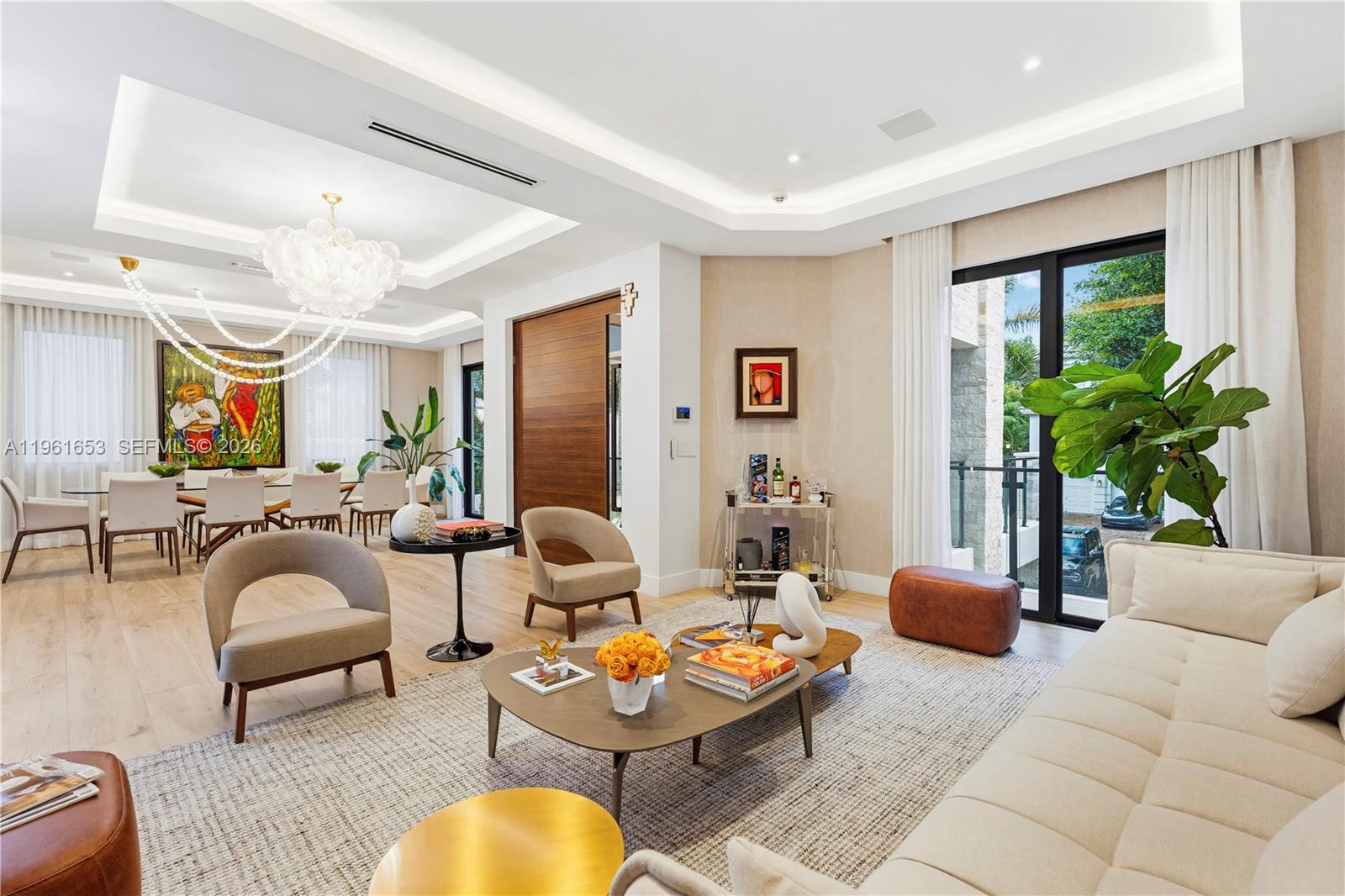 5860 Paradise Pt Dr Palmetto Bay, FL 33157